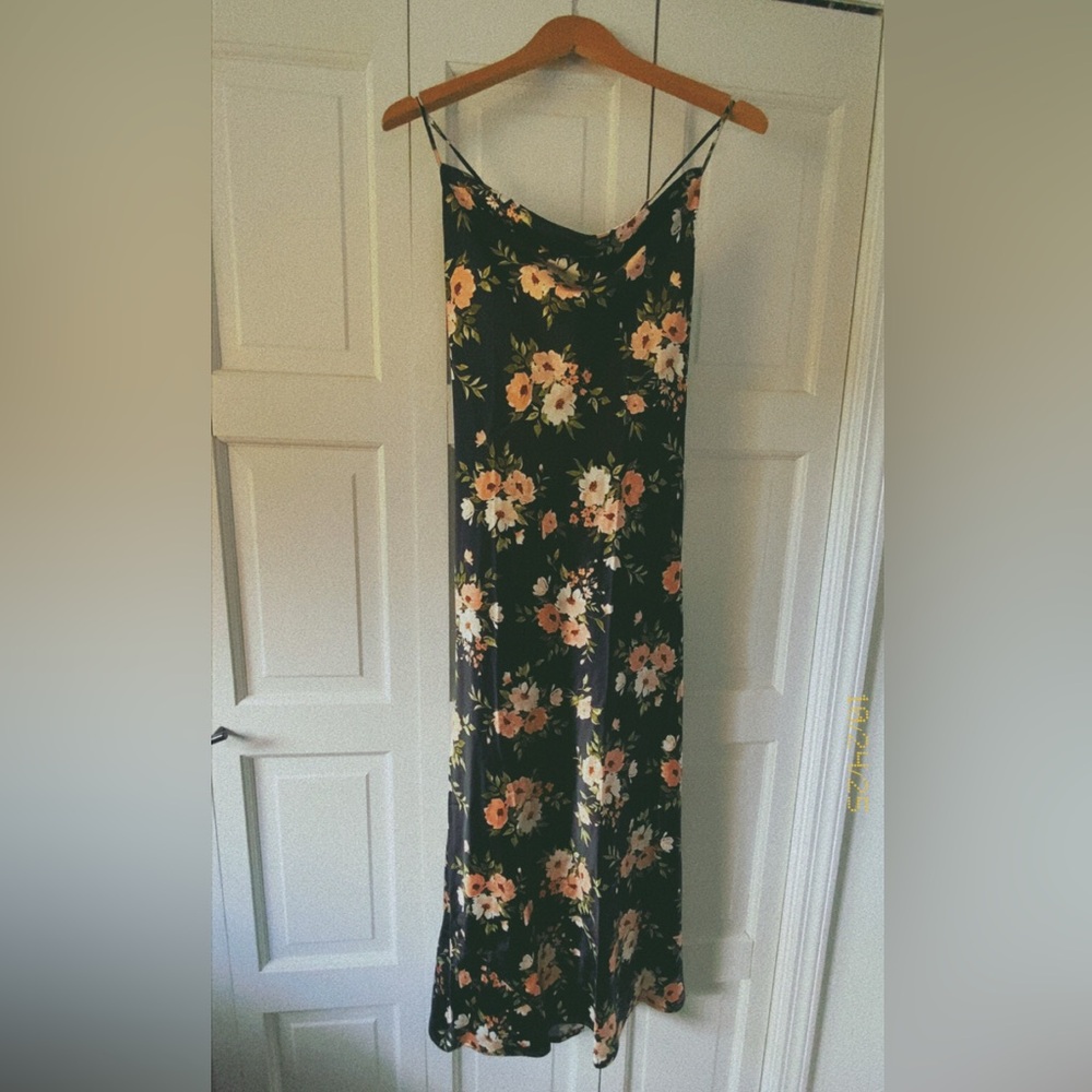 Old Navy The Occasion• NWT XS• Floral Maxi Dress
